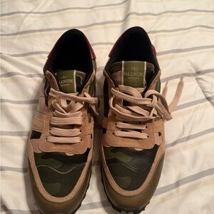 Valentino Garavani sneakers good condition